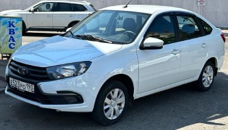 lada_granta_hatchback_2022 lada_granta_hatchback_2022